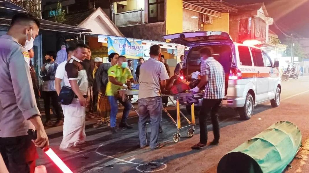 Kecelakaan di Desa Suci Manyar Gresik Kecelakaan di Desa Suci Manyar Gresik